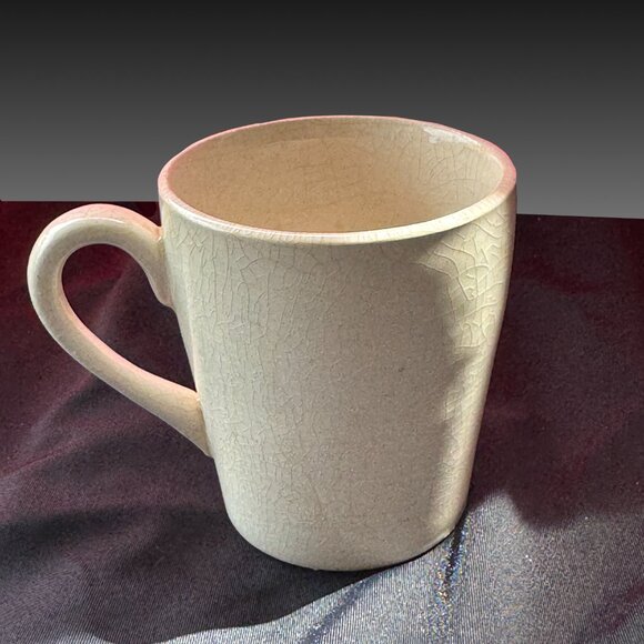 Vintage/antique teacup. Shipping not included in price. See photos for more. - Picture 3 of 4